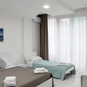 Bed and breakfast 137
